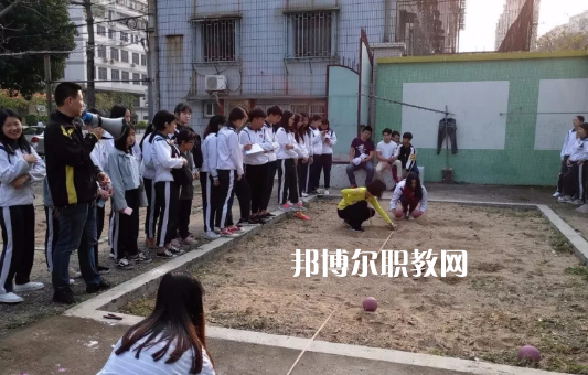 汕頭經(jīng)貿(mào)職業(yè)技術(shù)學(xué)校2021年報名條件、招生要求、招生對象