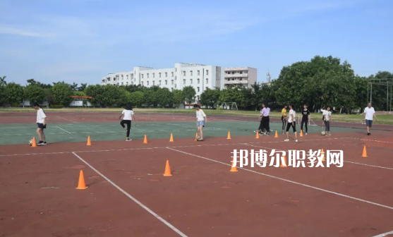 吳川職業(yè)高級(jí)中學(xué)2021年報(bào)名條件、招生要求、招生對(duì)象