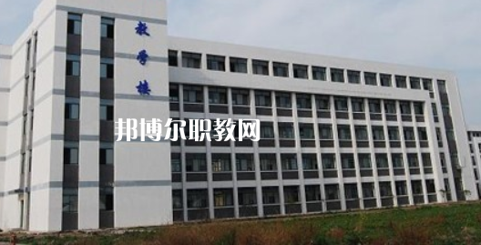 滁州市機械工業(yè)學(xué)校2021年報名條件、招生要求、招生對象 