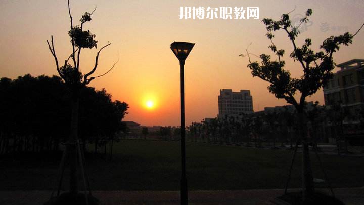 自貢職業(yè)技工學(xué)校2021年招生錄取分數(shù)線