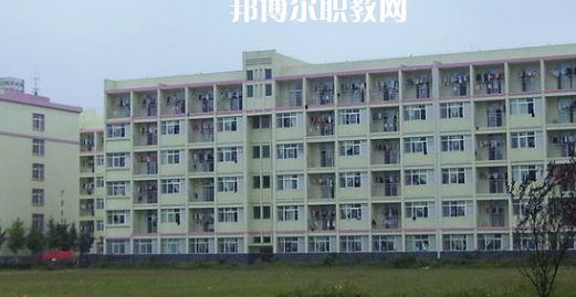 阜陽(yáng)職業(yè)技術(shù)學(xué)院(中專(zhuān)部)2021年宿舍條件