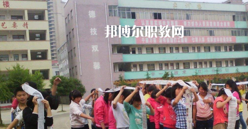 甕安鴻翔中等職業(yè)技術(shù)學(xué)校2021年報(bào)名條件、招生要求、招生對(duì)象
