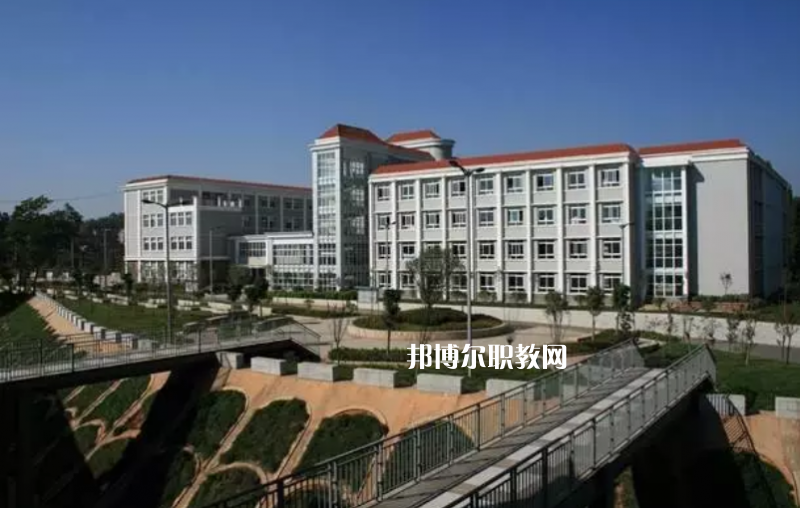 昆明官渡區(qū)職業(yè)高級(jí)中學(xué)2021年報(bào)名條件、招生要求、招生對(duì)象