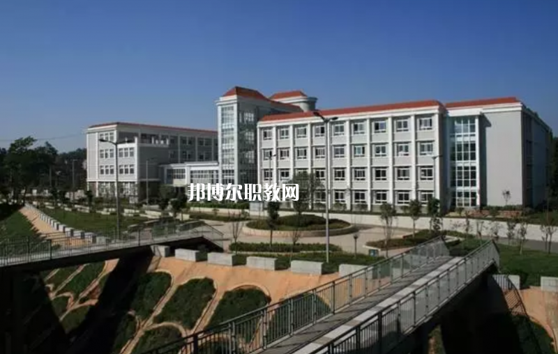 昆明官渡區(qū)職業(yè)高級中學招生辦2021年招生辦聯(lián)系電話