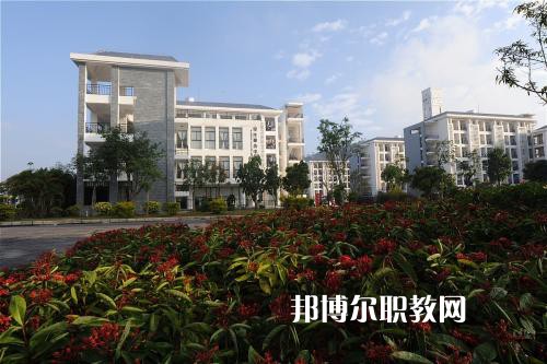 普洱農(nóng)業(yè)學校2021年學招生辦聯(lián)系電話