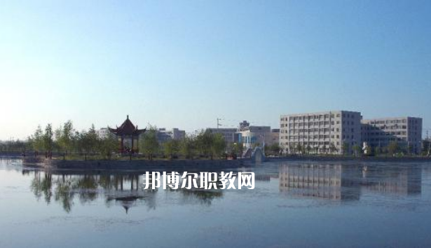 鳳慶縣職業(yè)高級(jí)中學(xué)2021年招生簡(jiǎn)章