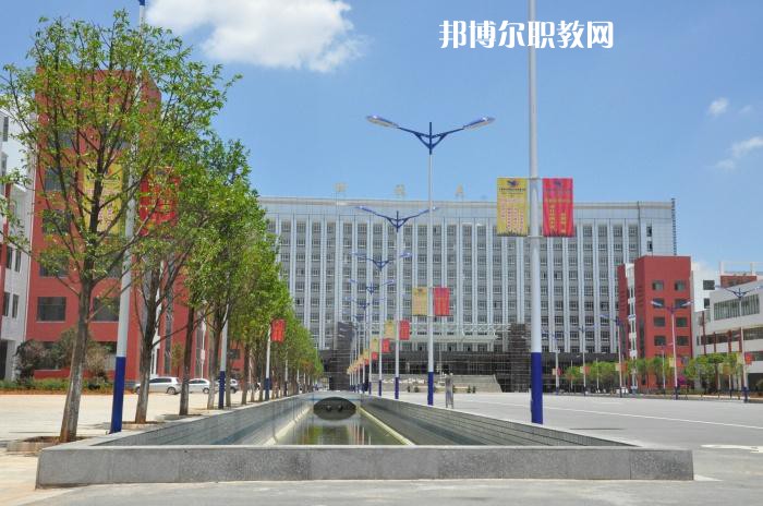 昆明醫(yī)藥職業(yè)技術(shù)學(xué)校2021年報名條件、招生要求、招生對象