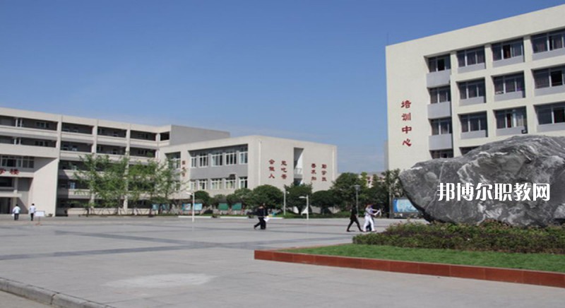 宜良縣職業(yè)高級中學(xué)2021年報名條件、招生要求、招生對象