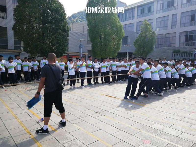 臨滄財(cái)貿(mào)學(xué)校2021年報(bào)名條件、招生要求、招生對(duì)象