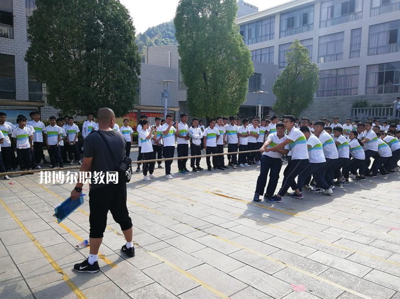 臨滄財(cái)貿(mào)學(xué)校2021年學(xué)費(fèi)、收費(fèi)多少