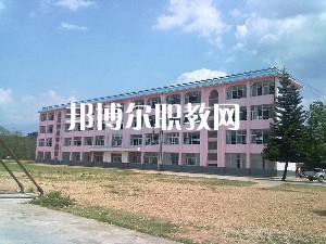 耿馬縣職教中心2021年報(bào)名條件、招生要求、招生對(duì)象