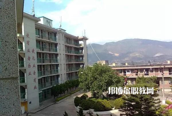 玉溪第二職業(yè)高級(jí)中學(xué)2021年學(xué)費(fèi)、收費(fèi)多少