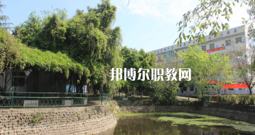 成都青華職業(yè)學校怎么樣、好不好