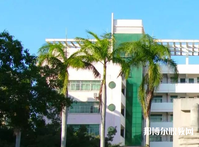海南農(nóng)墾衛(wèi)生學(xué)校2021年報名條件、招生要求、招生對象