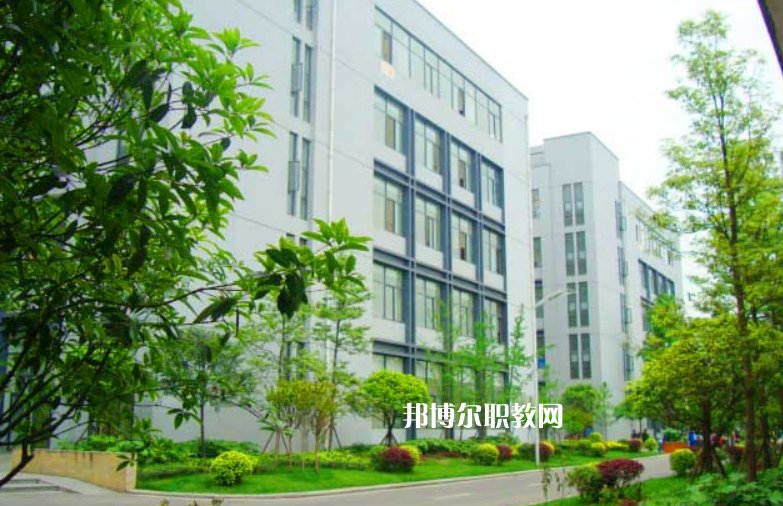 石家莊華美鐵路中等專業(yè)學校2022年報名條件、招生要求、招生對象