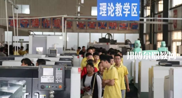 武邑奮飛職業(yè)技術(shù)中等專業(yè)學(xué)校怎么樣、好不好