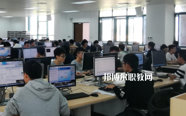 杭州2022年計算機(jī)學(xué)校有哪些專業(yè)可以學(xué)
