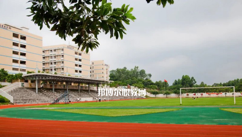 重慶航運旅游學(xué)校2022年學(xué)費、收費多少