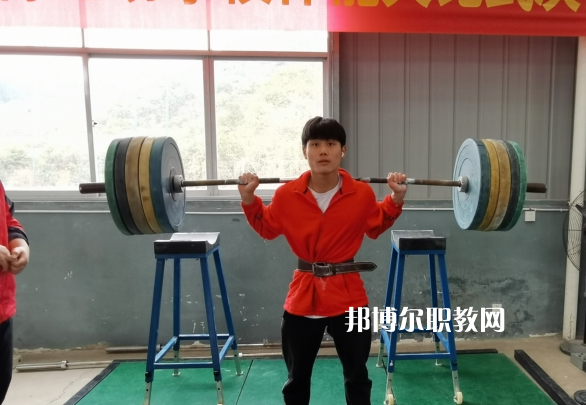 貴州體育運(yùn)動(dòng)學(xué)校2022年收費(fèi)、學(xué)費(fèi)多少