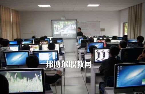 杭州2022年計算機(jī)學(xué)校都有什么專業(yè)