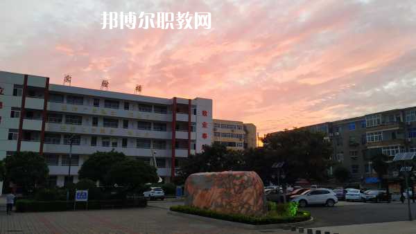 重慶巫山師范學校2022年報名條件、招生要求、招生對象 
