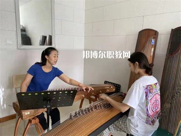 唐山藝術(shù)學(xué)校2022年報名條件、招生要求、招生對象