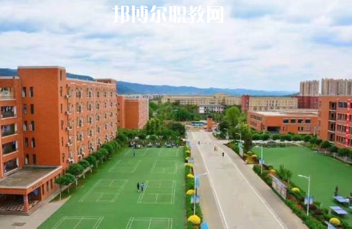 重慶松溉中等職業(yè)技術(shù)學校2022年報名條件、招生對象