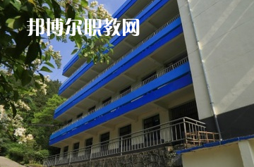 貴州科技學(xué)校2022年學(xué)費(fèi)、收費(fèi)多少