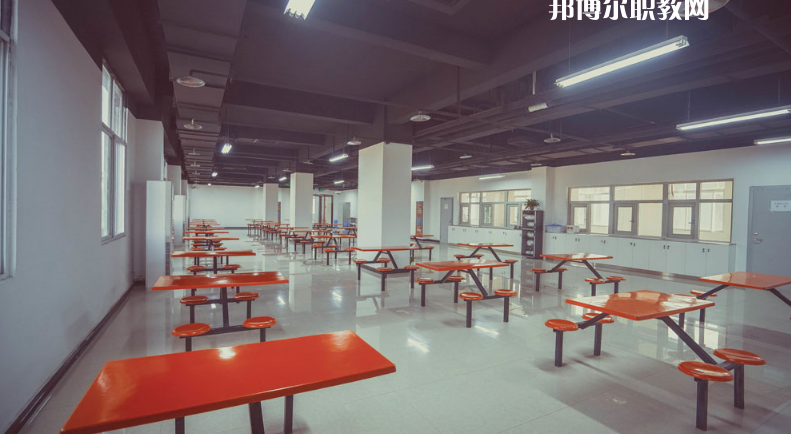 西安東方美術職業(yè)高中2022年宿舍條件