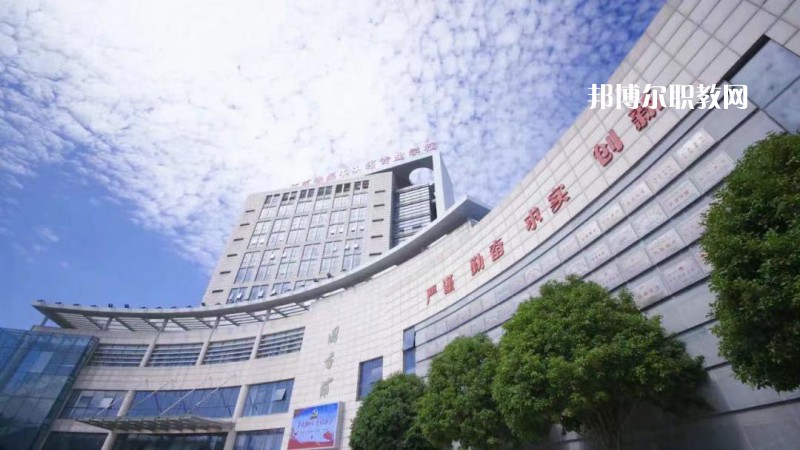 江蘇省吳中中等專業(yè)學(xué)校2022年報(bào)名條件、招生要求、招生對象
