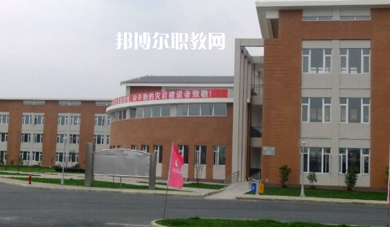 四川什邡職業(yè)中專學(xué)校2022年報(bào)名條件、招生要求、招生對象