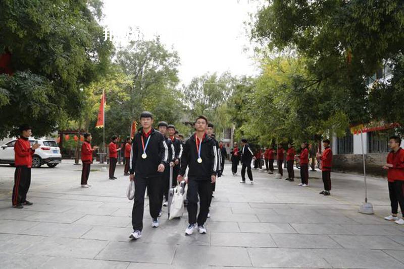 平?jīng)鲠轻嘉奈鋵W(xué)校2022年報(bào)名條件、招生要求、招生對(duì)象