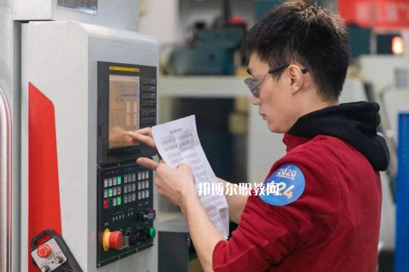 江蘇昆山第一中等專業(yè)學(xué)校2022年報名條件、招生要求、招生對象