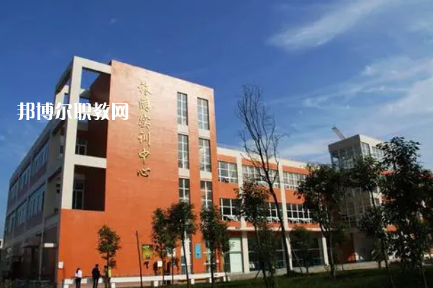 四川德陽黃許職業(yè)中專學(xué)校2022年報(bào)名條件、招生對象、招生要求