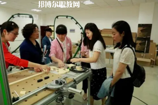 重慶風(fēng)景園林技工學(xué)校2022年報(bào)名條件、招生要求、招生對(duì)象