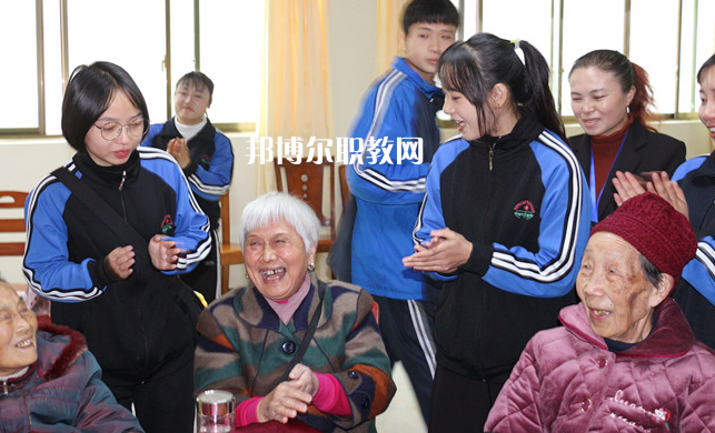銅仁碧江中等職業(yè)學(xué)校2022年報(bào)名條件、招生要求、招生對(duì)象