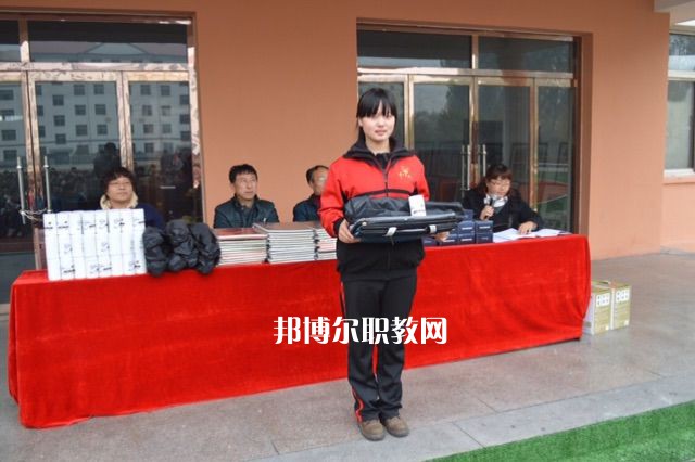 秦皇島奇石藝術(shù)學(xué)校2022年報(bào)名條件、招生要求、招生對(duì)象
