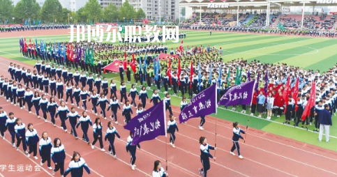 秦皇島市職業(yè)技術學校2022年招生簡章