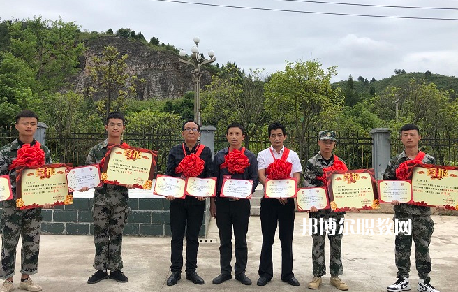 黔東南州應(yīng)用技術(shù)學(xué)校2022年報名條件、招生要求、招生對象