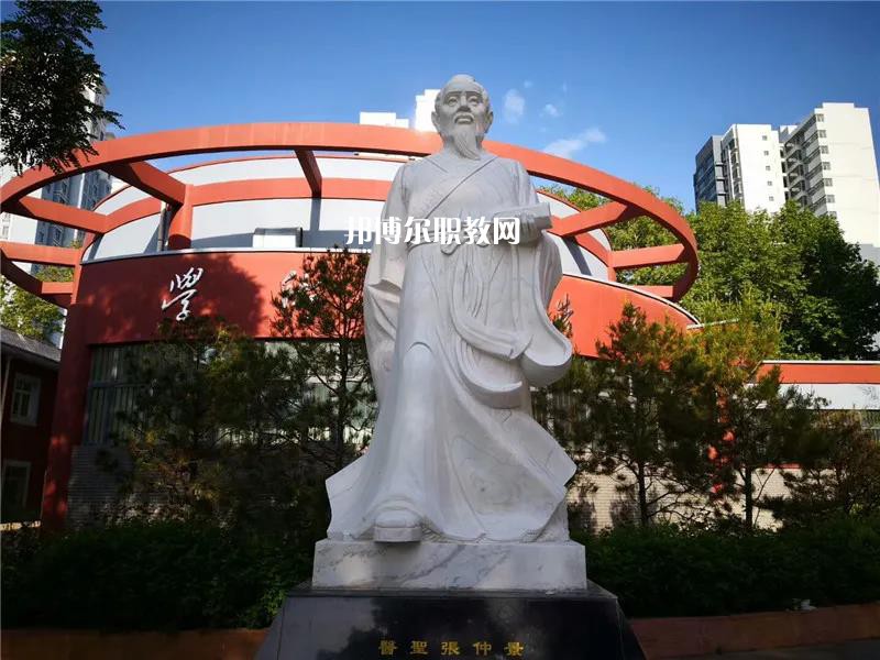 天水衛(wèi)生學(xué)校2022年報(bào)名條件、招生要求、招生對(duì)象