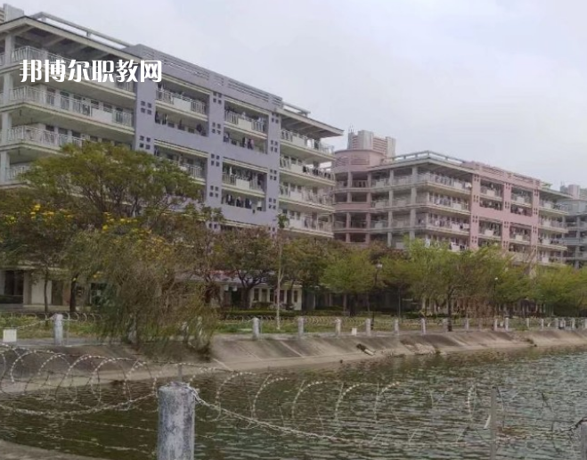 涼山勞動(dòng)職業(yè)技術(shù)學(xué)校怎么樣、好不好;