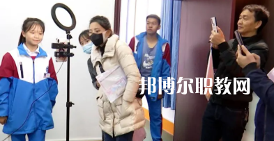 平塘中等職業(yè)學(xué)校2022年報(bào)名條件、招生要求、招生對(duì)象