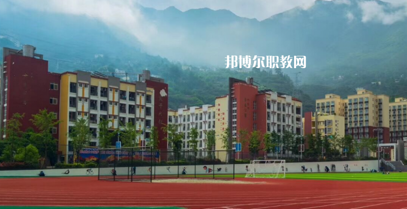 施甸縣職業(yè)高級(jí)中學(xué)2022年招生錄取分?jǐn)?shù)線