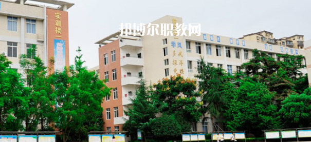 四川省簡陽市高級職業(yè)中學2022年宿舍條件