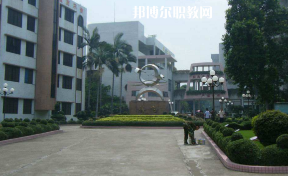 華坪縣職業(yè)高級(jí)中學(xué)2022年有哪些專業(yè)