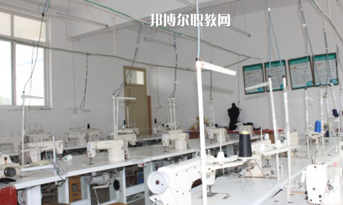 貞豐縣職業(yè)技術(shù)學(xué)校2022年報(bào)名條件、招生要求、招生對象