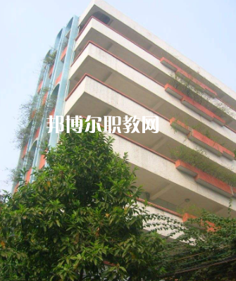 肇慶衛(wèi)生學(xué)校2022年報(bào)名條件、招生要求、招生對(duì)象