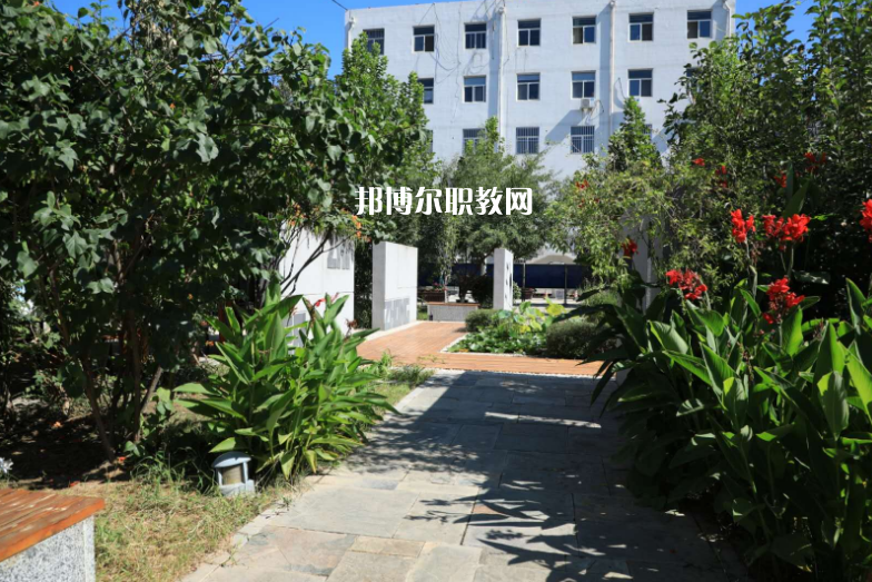 保定市第二職業(yè)中學(xué)2022年學(xué)費(fèi)、收費(fèi)多少