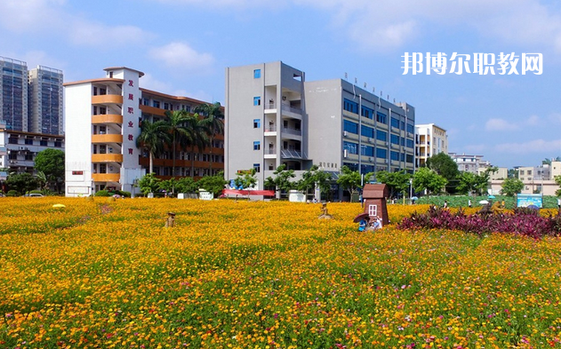 廣西欽州農(nóng)業(yè)學(xué)校2022年報(bào)名條件、招生要求、招生對(duì)象