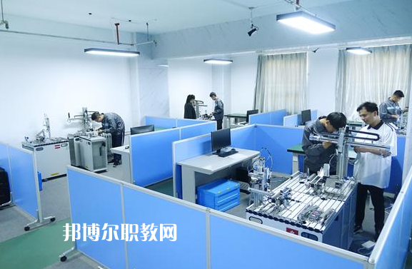 邯鄲第一財經(jīng)學(xué)校2022年報名條件、招生要求、招生對象